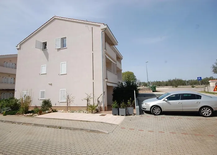 Apartament With Parking Space Porat, Krk - 22268 Porat (Krk)